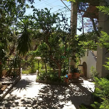 Family Country house Hersonissos (Crete)